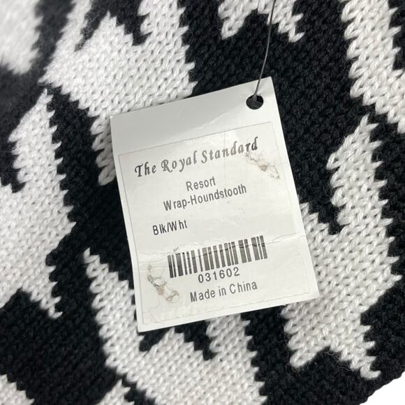 The Royal Standard NWT Cotton Black White Houndstooth Button Wrap Knit Scarf - Picture 6 of 7